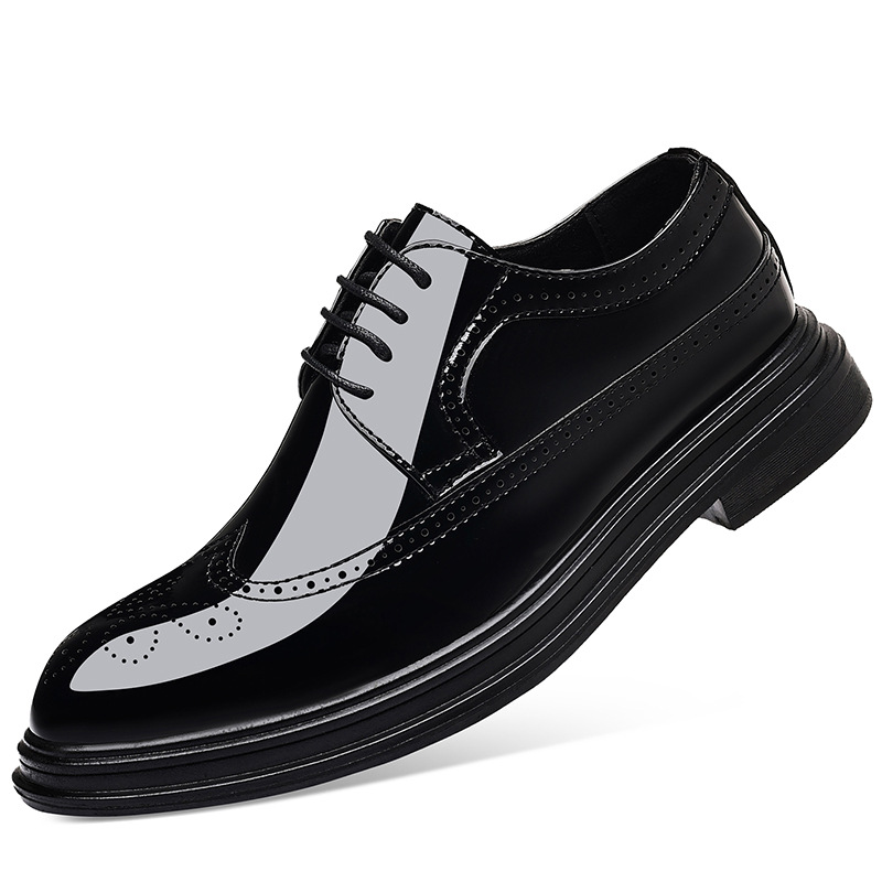 รองเท้าหนังแก้วผู้ชายแบบ Brogu - Patent Leather Oxford บทวิจารณ์และราคา