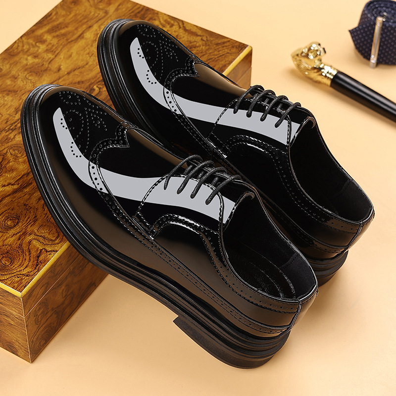 รองเท้าหนังแก้วผู้ชายแบบ Brogu - Patent Leather Oxford บทวิจารณ์และราคา