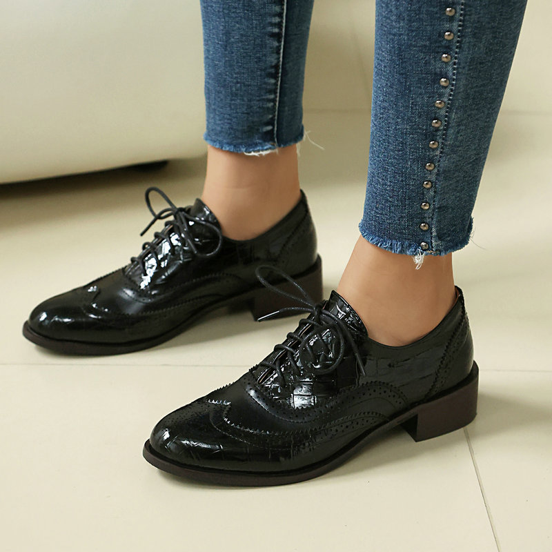 รองเท้าอ็อกซ์ฟอร์ดลายหินสำหรับ - Patent Leather Oxford บทวิจารณ์และราคา